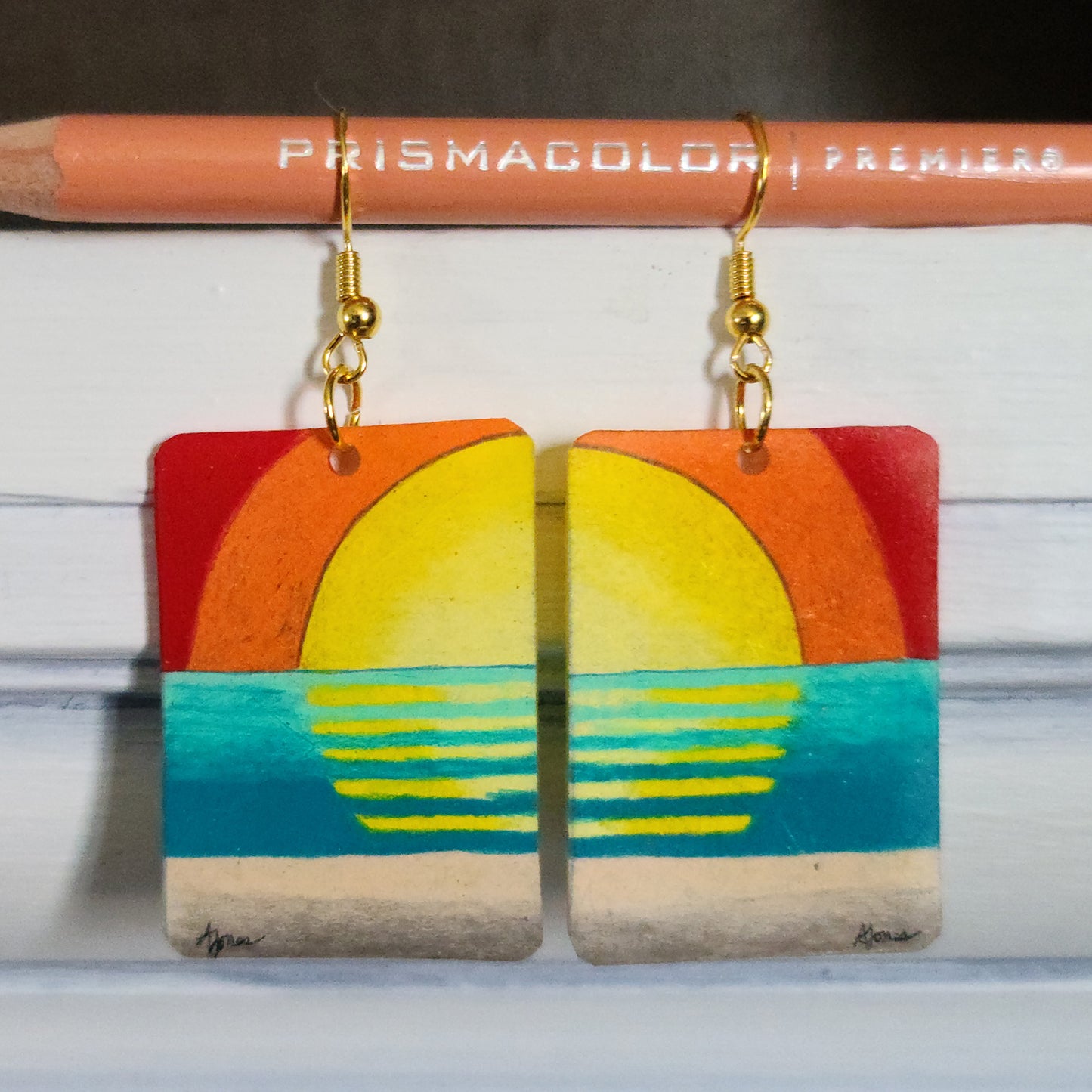 Beach Day Dangle Earrings